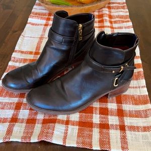 Dark brown Tommy Hilfiger boots size 10